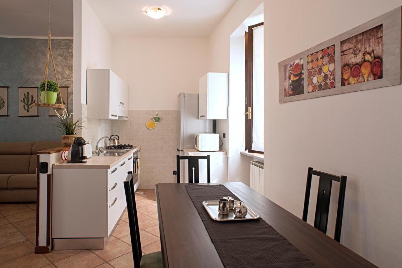 Cortile Del Forno Nel Centro Storico Apartment Arona Exterior photo